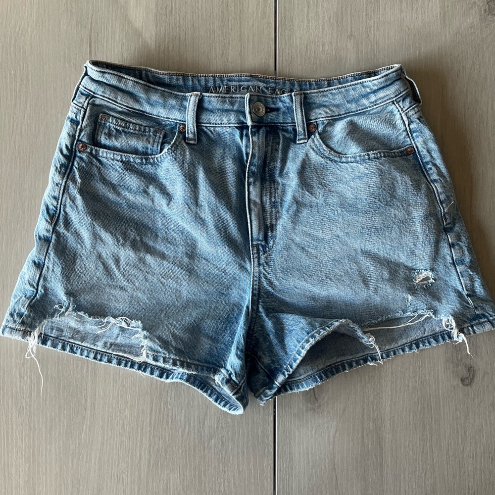 American Eagle Outfitters Light Blue Distressed High Waisted “Mom Short”